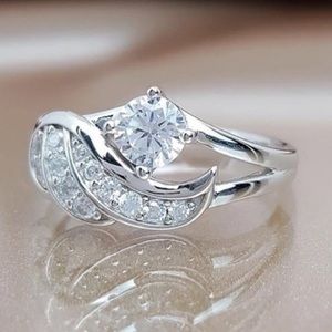 SILVER White Sapphire Angel Wings Charming Diamond Princess Ring